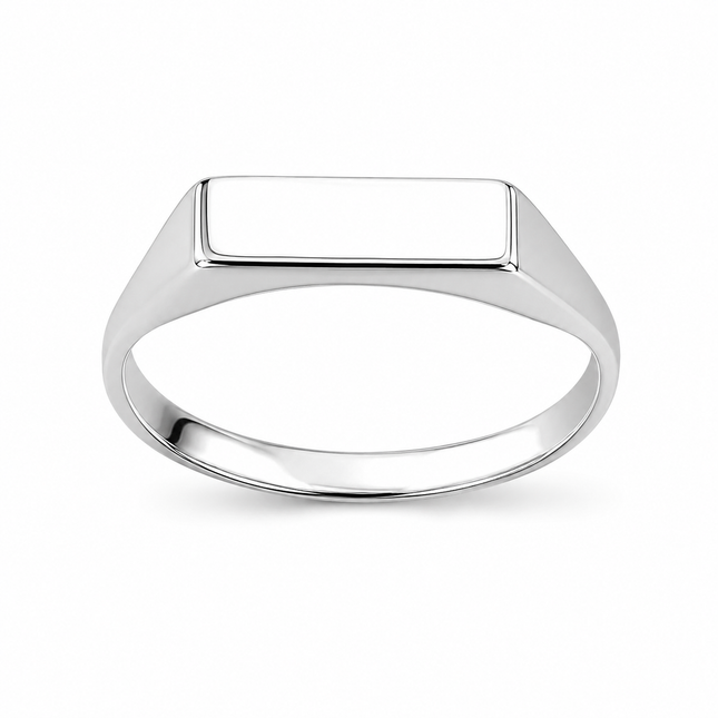 Anel feminino em prata 925 com chapa lisa retangular